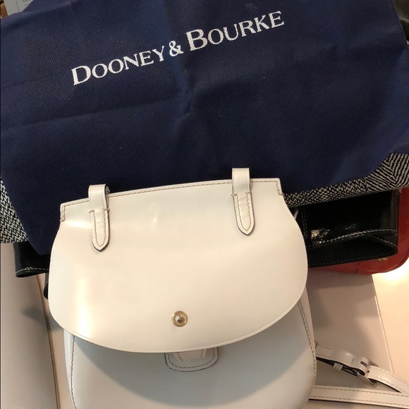 Dooney and Bourke White Satchel - Picture 5 of 5
